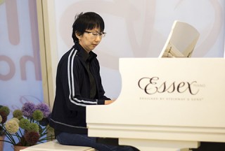 Pianovers Hours, Siew Tin performing #1