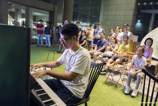 Pianovers Meetup #61, Yuchen performing