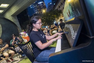 Pianovers Meetup #62, Victoria performing
