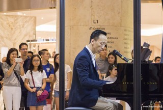 Piano Marathon @ ION Orchard 2017, Teik Lee performing #4