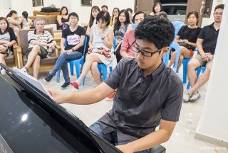 Pianovers Meetup #64, Yuchen performing