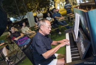 Pianovers Meetup #72, Henry Wong performing