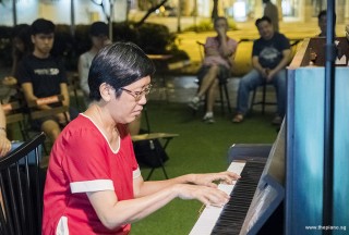 Pianovers Meetup #74, Ee Fong performing