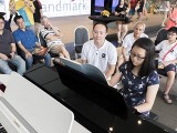 Pianovers Meetup #19, Annabelle performing to a crowd