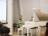 Pianovers Hours, Albert performing #3
