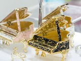 ThePiano.SG Pop-up Stall @ Suntec, Vintage Jewellery Boxes, and Brooches