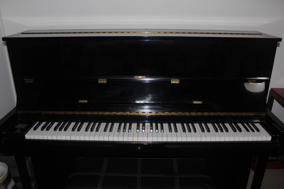 Samick Black Lacquer Upright Piano with Bench Used Piano ThePiano.SG