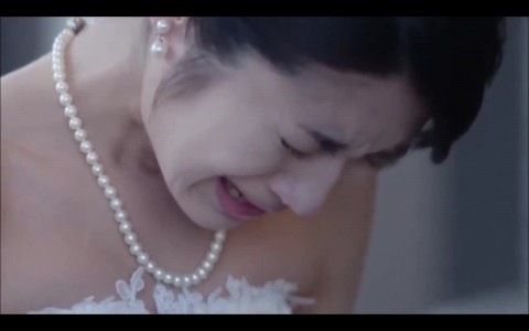 Bride cries when her non-pianist father plays Canon in D