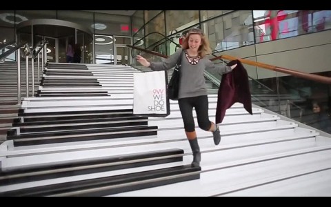 Piano stairs keep shoppers and commuters on their toes