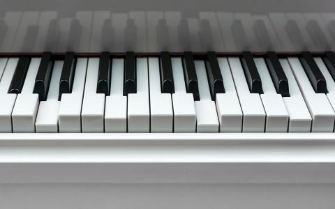 7 Most Common Causes Of Sticky Piano Keys