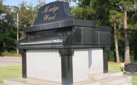 A Beautiful Piano Tomb Leaves A Visual Musical Legacy
