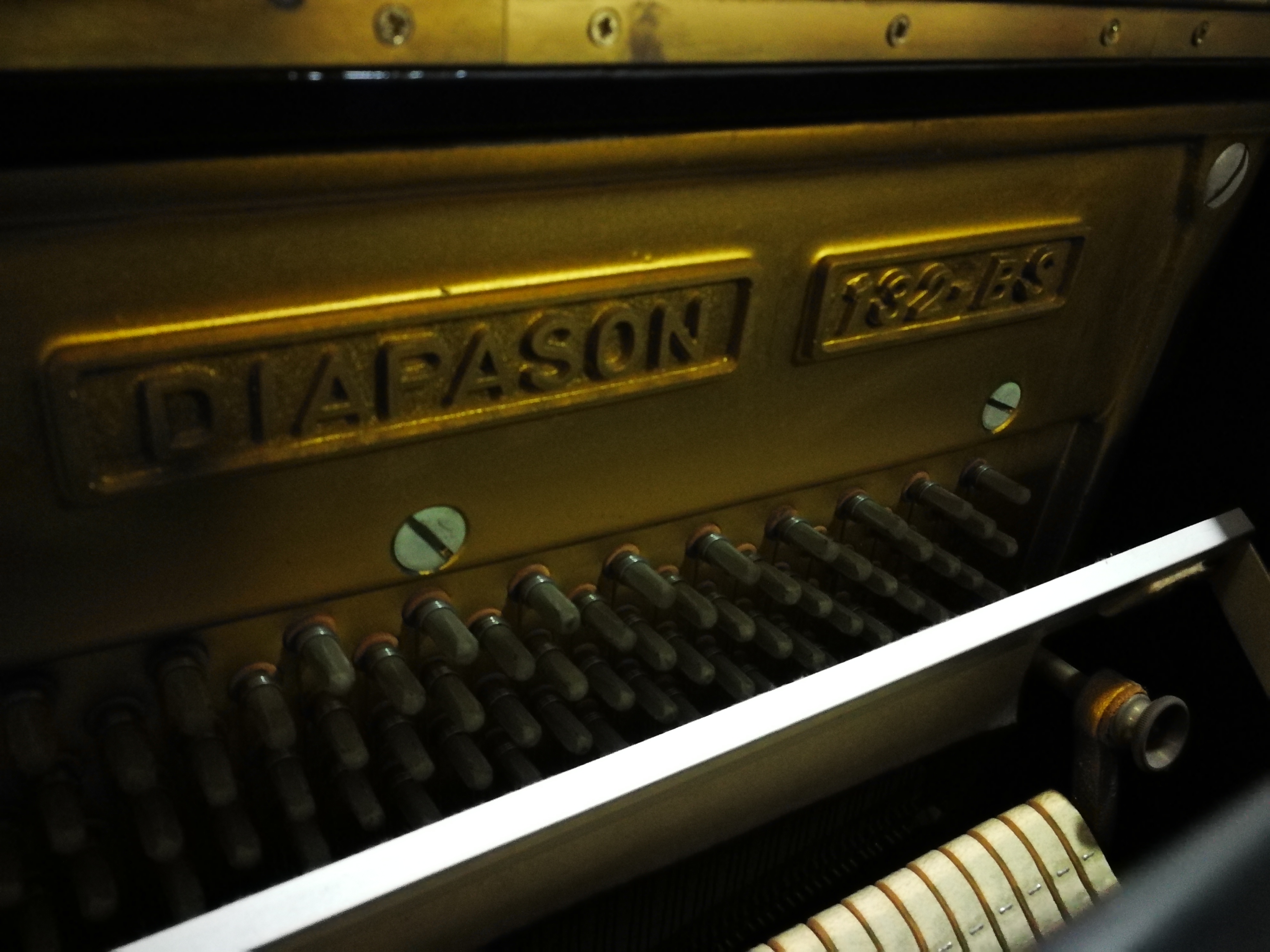 Exam grade piano Used Piano ThePiano.SG