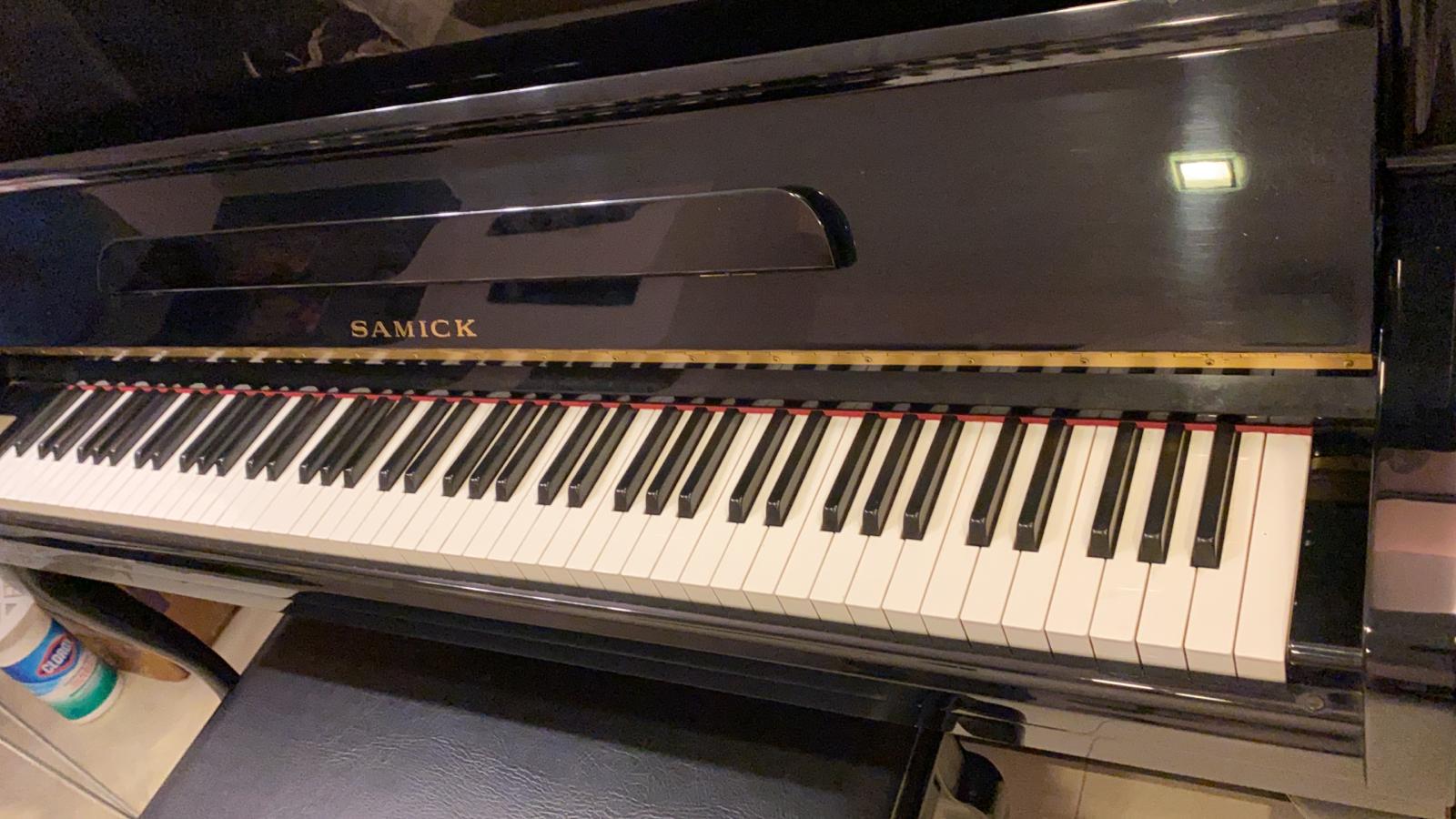 SAMICK PIANO JS121 FD Upright, Exam Model Preloved Piano Used Piano
