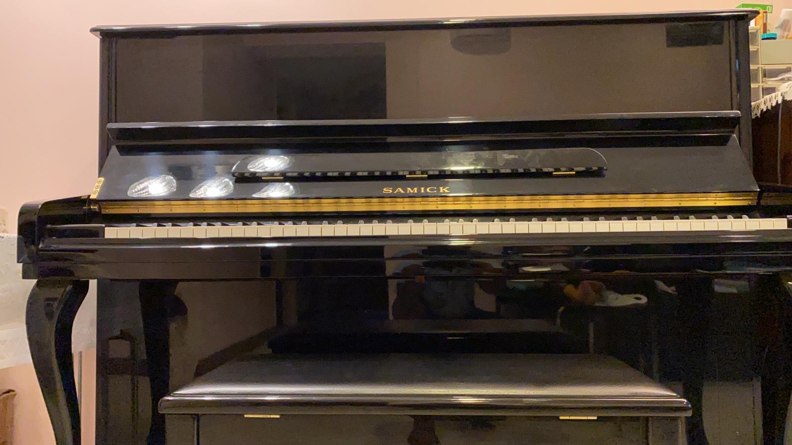 SAMICK PIANO JS121 FD Upright, Exam Model Preloved Piano Used Piano